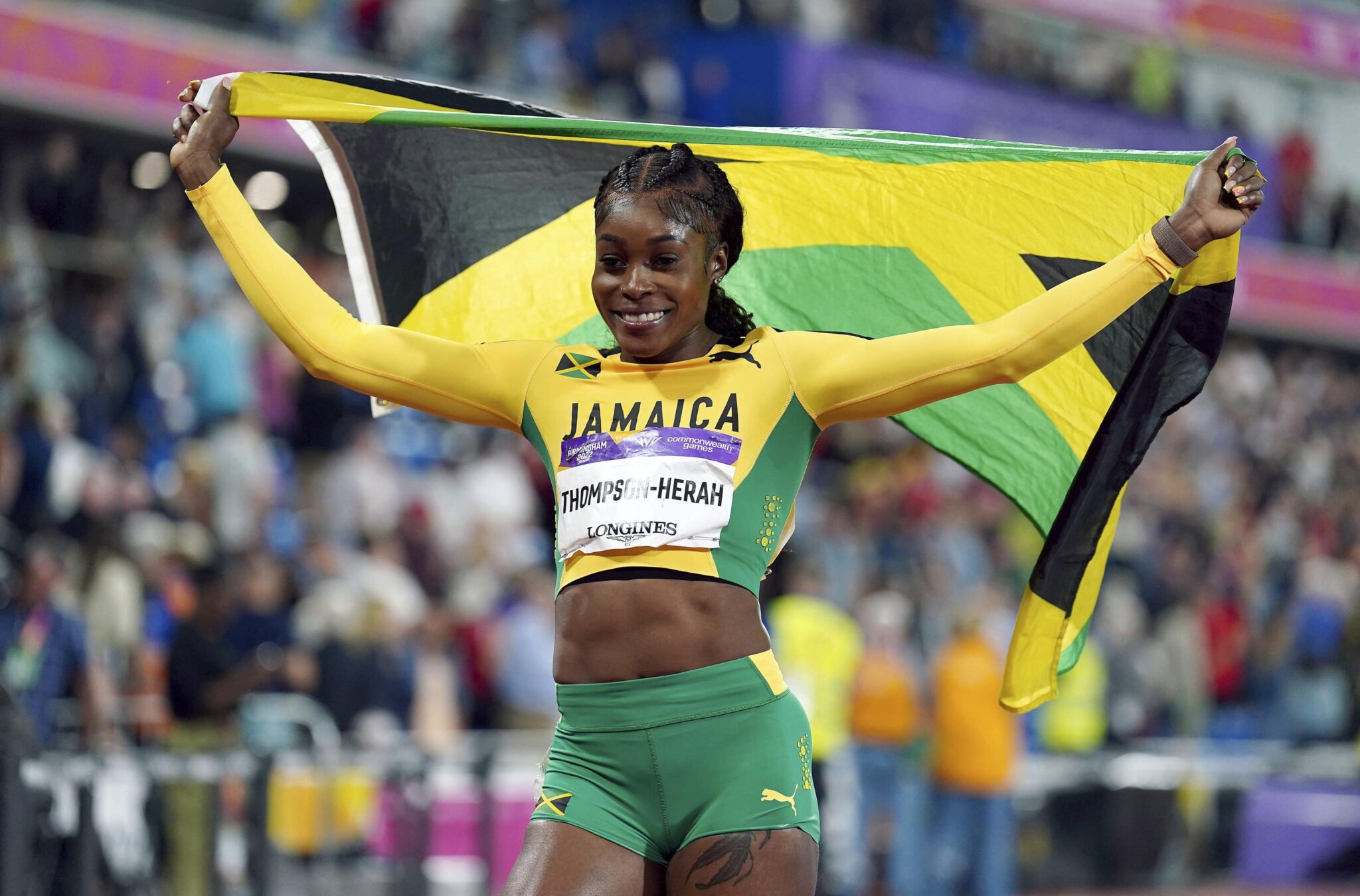 Thompson Herah Shines At Commonwealth Games Wins 200m Gold With Record